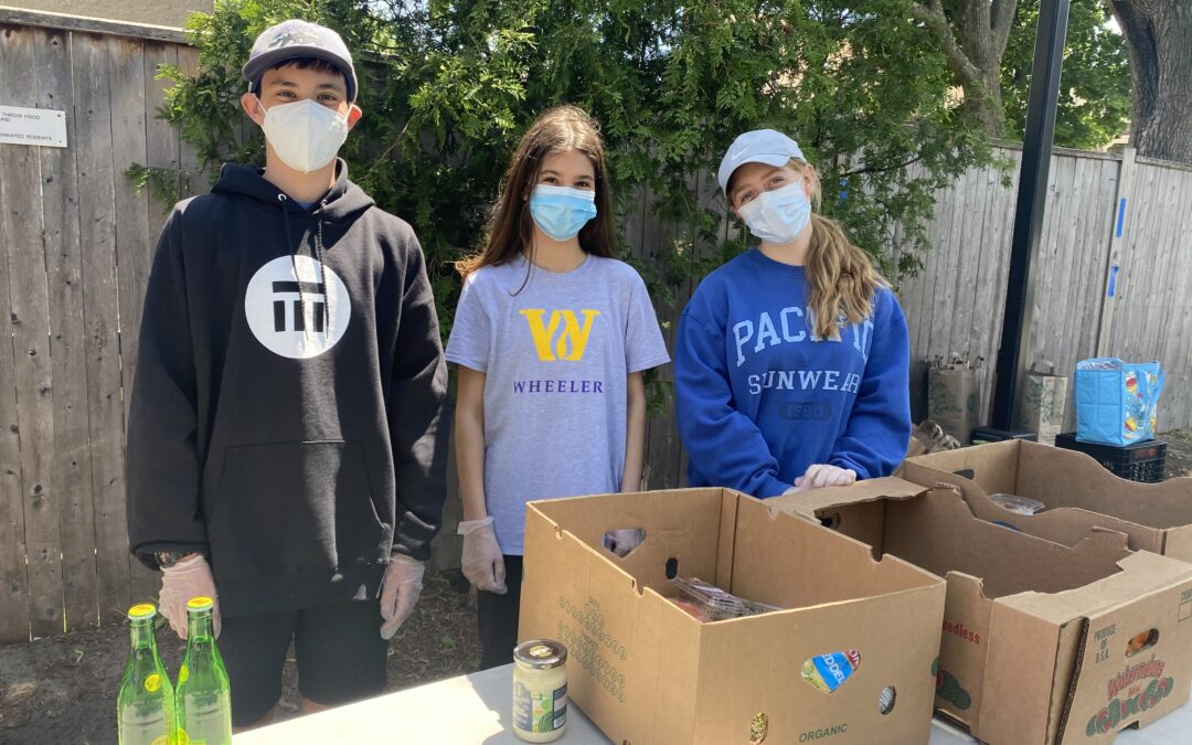 Gordon School Volunteers Lend a Hand